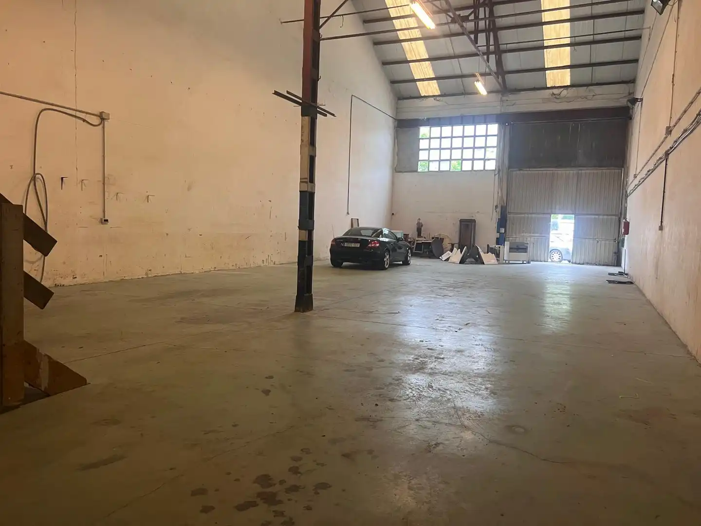 Vista exterior de Nave industrial en venta en Andoain