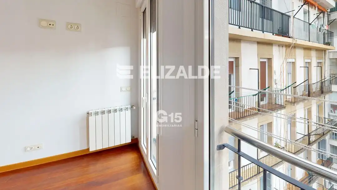 Piso en venta en Euskal Herria Kalea, Parte Vieja