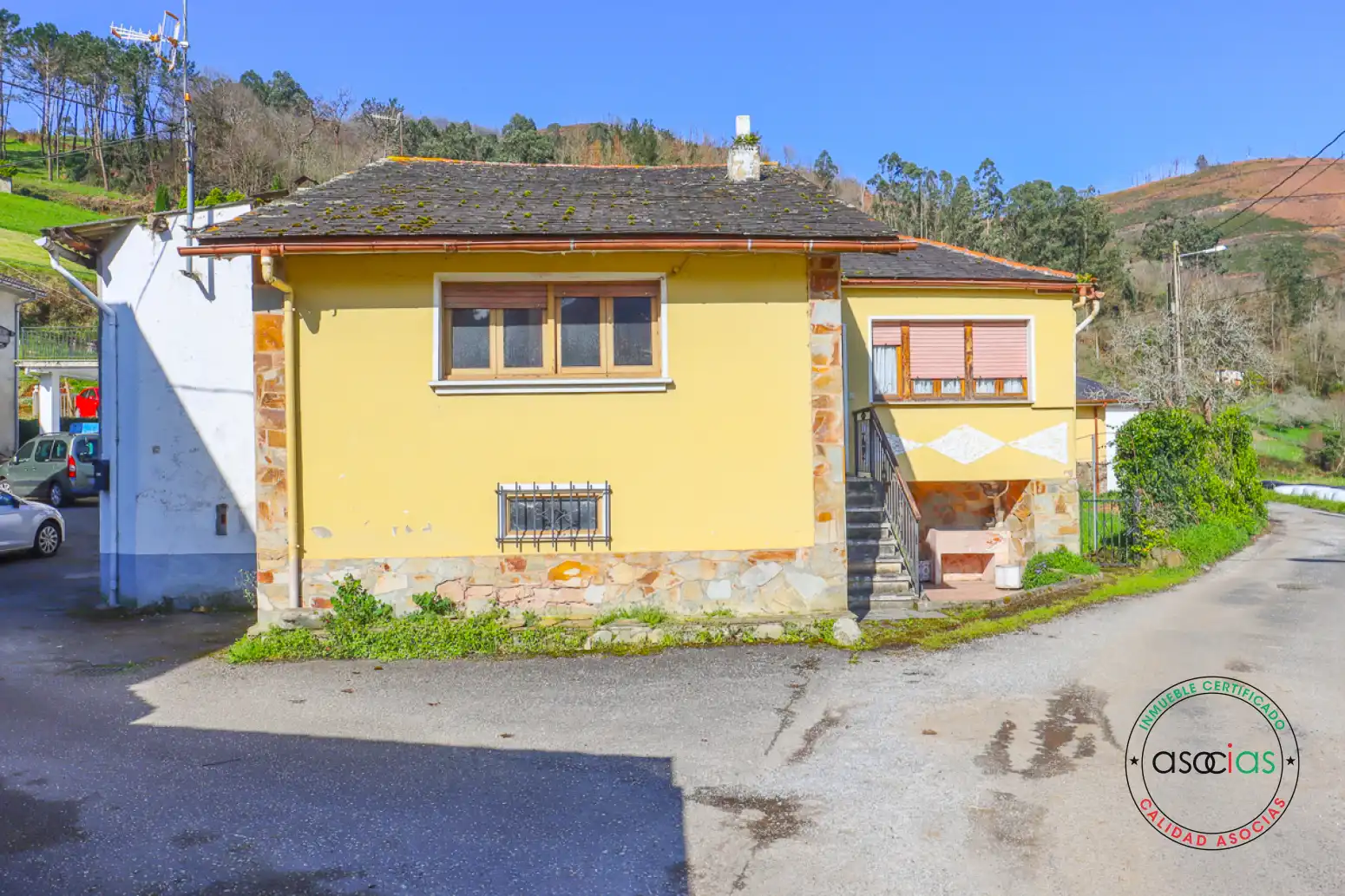 Vista exterior de Casa o chalet en venta en Valdés - Luarca con Calefacción, Jardín privado y Parquet