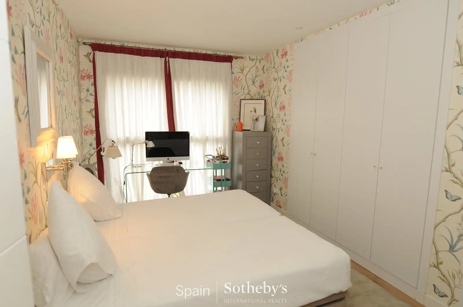 Habitación de Apartamento en venta en La Moraleja con Aire acondicionado, Terraza y Trastero