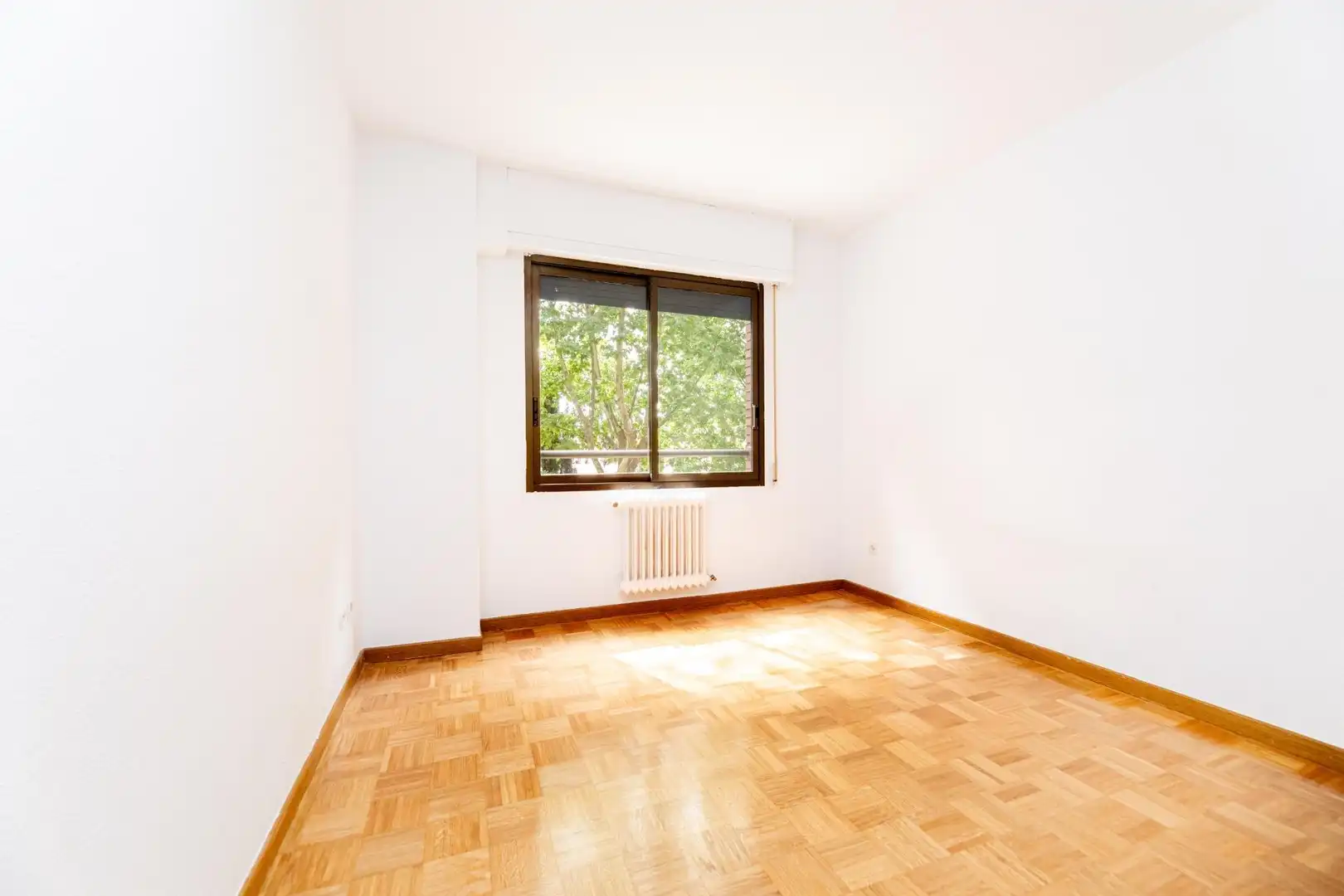 Habitación de Piso de alquiler en Madrid con Piscina comunitaria