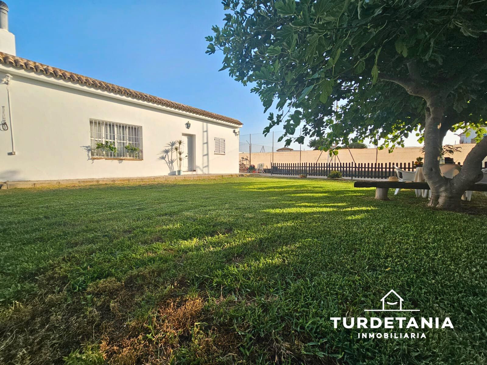 Garden of House or chalet to rent in Chipiona  with Air Conditioner, Private garden and Furnished