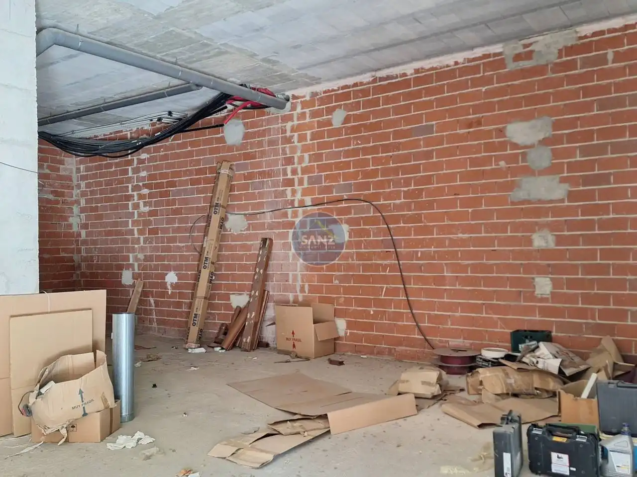 Local comercial en alquiler en Avenida Beat Pare Ferreres, imagen 4