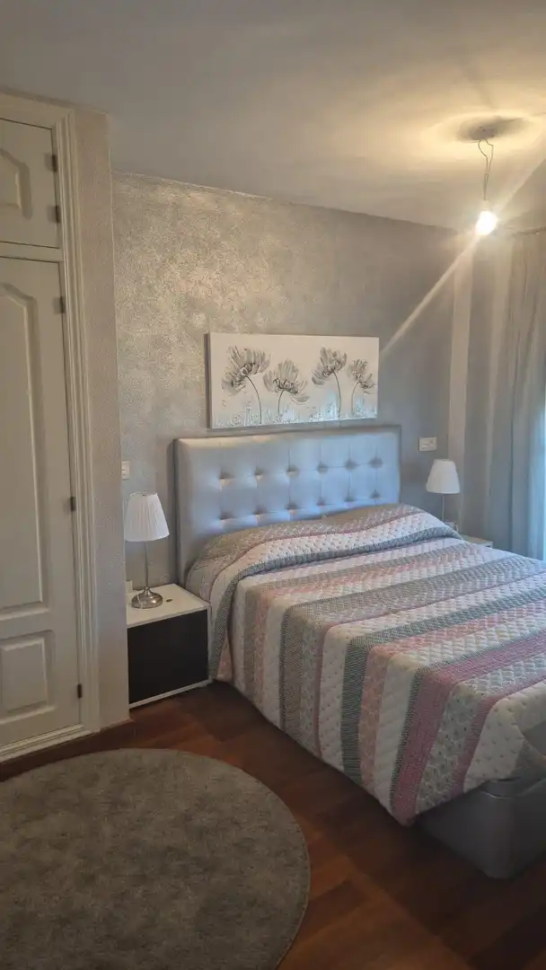 Schlafzimmer von Dachboden zum Verkauf in Molina de Segura mit Klimaanlage, Privatgarten und Parkett