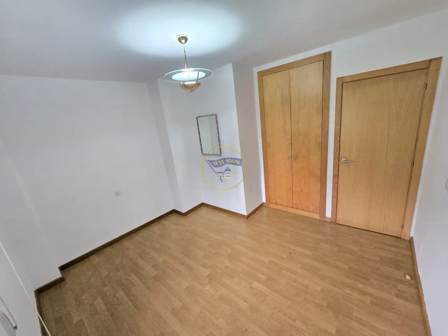 Piso en venta en Vigo  con Calefacción