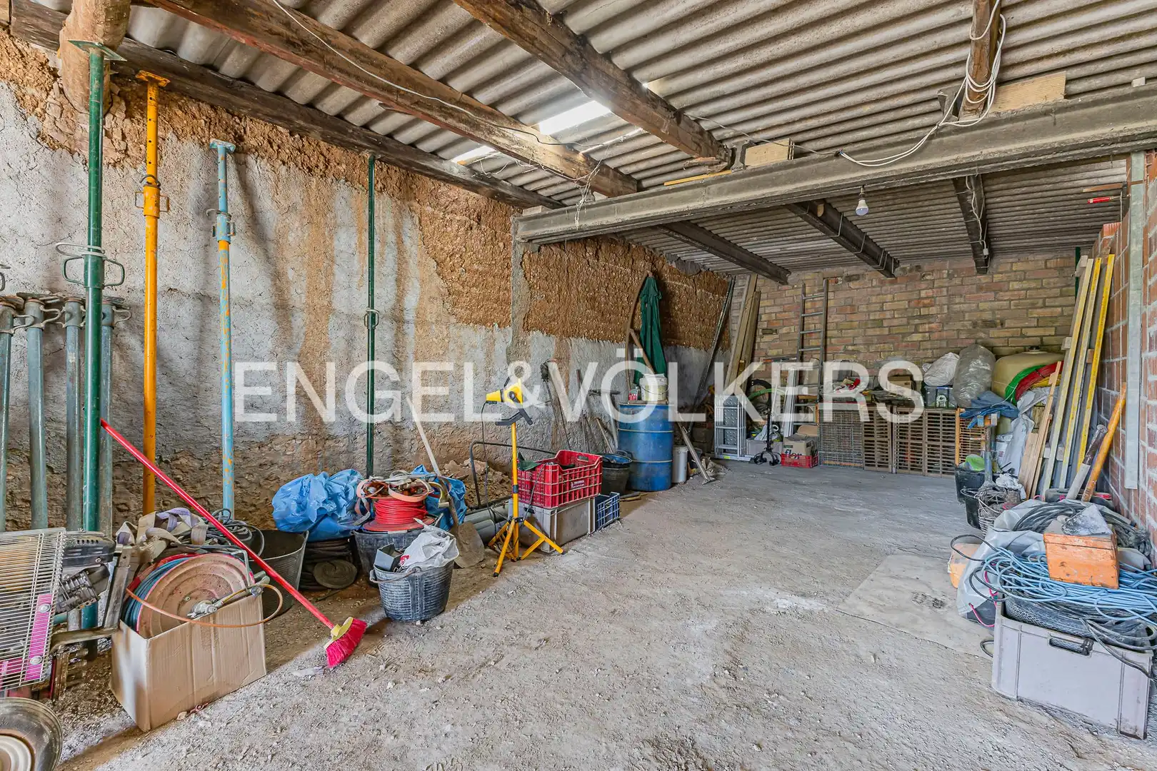 Casa amb terrassa en venda a Torrelles de Foix, imagen 49