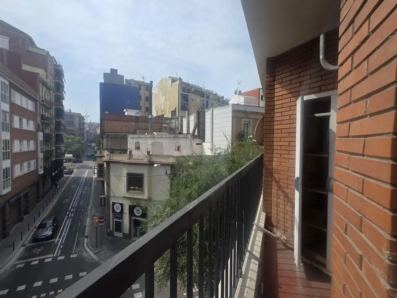 Vista exterior de Pis en venda en Barcelona amb Terrassa
