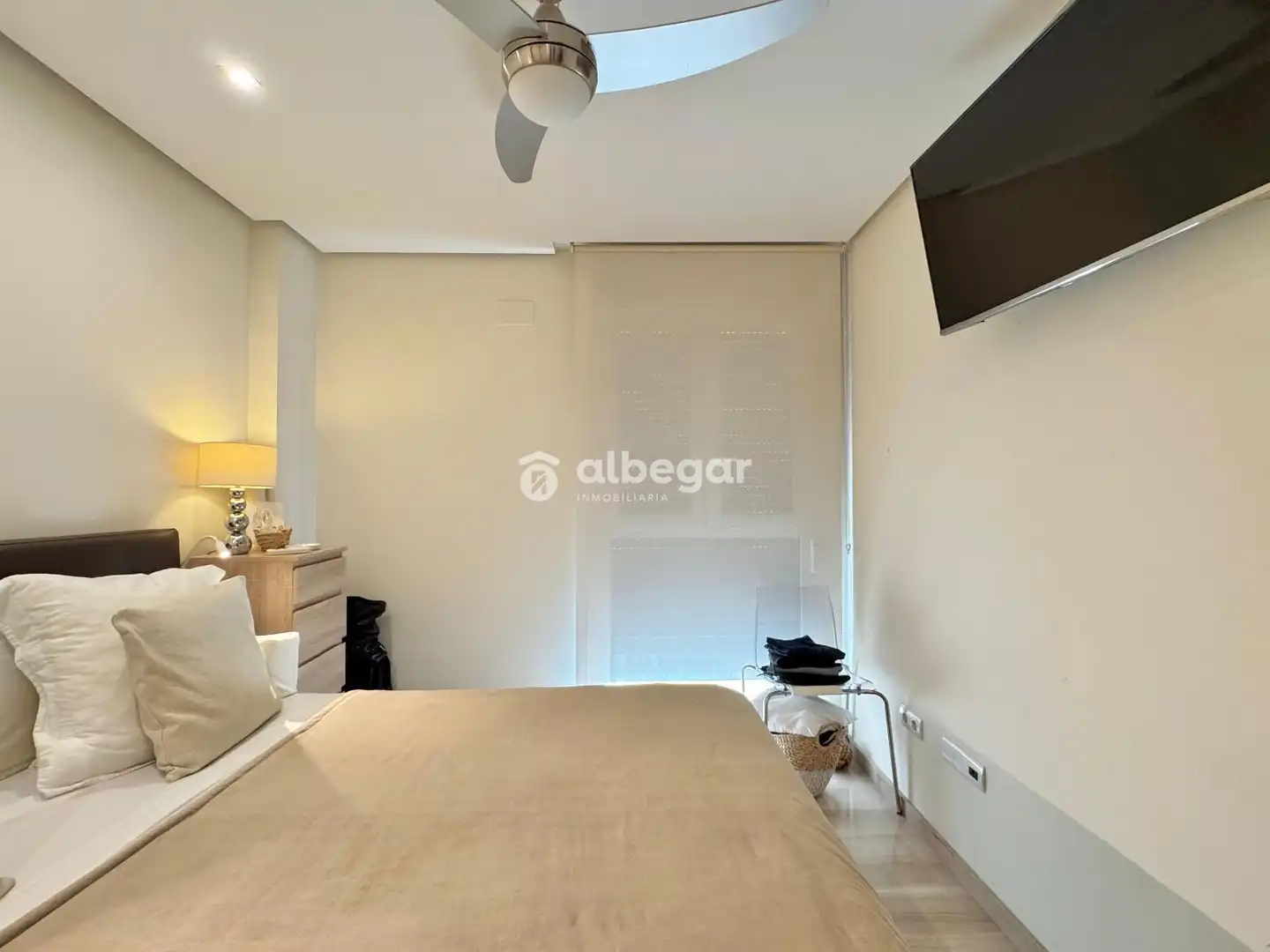 Schlafzimmer von Wohnung zur Miete in Valencia mit Klimaanlage, Schwimmbad und Möbliert