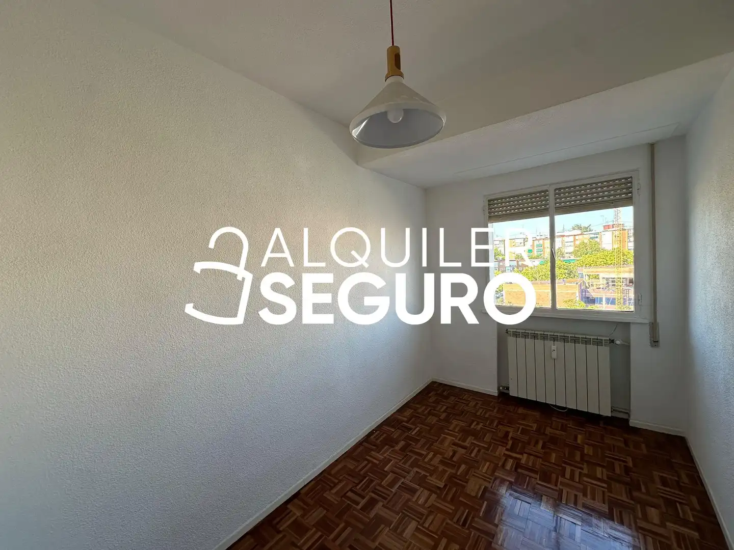 Habitación de Piso de alquiler en Madrid con Calefacción y Terraza