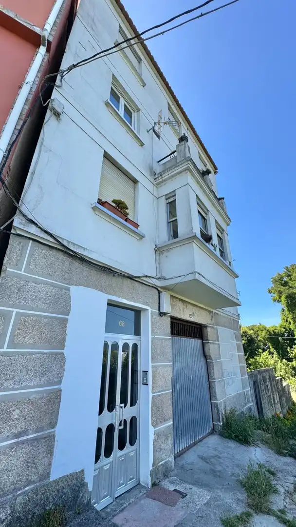 Außenansicht von Gebäude zum Verkauf in Vigo 