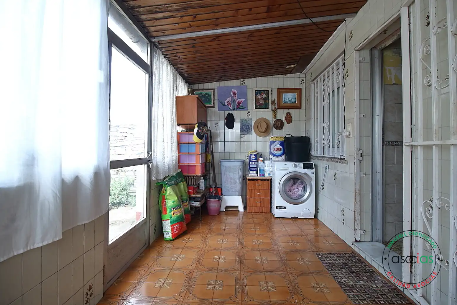 Cuina de Casa o xalet en venda en Gijón  amb Calefacció