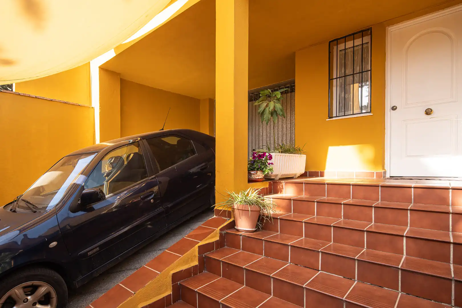 Parking de Casa adosada en venta en Cenes de la Vega con Aire acondicionado, Calefacción y Terraza