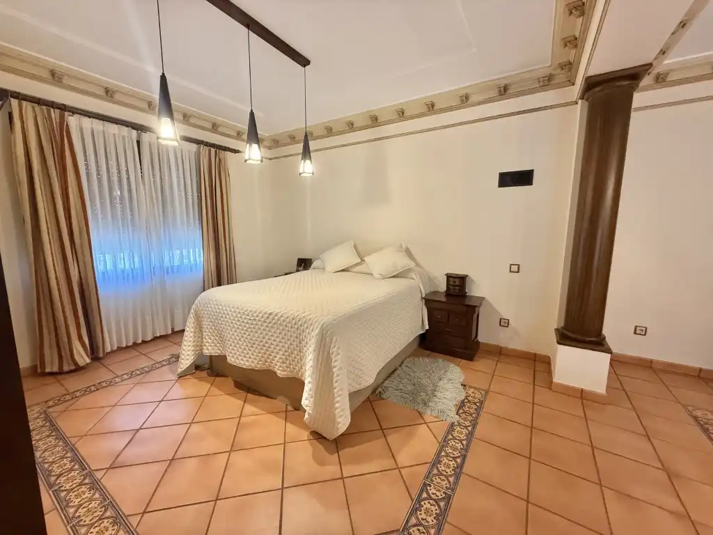 Habitación de Casa o chalet en venta en Carmona con Aire acondicionado y Amueblado