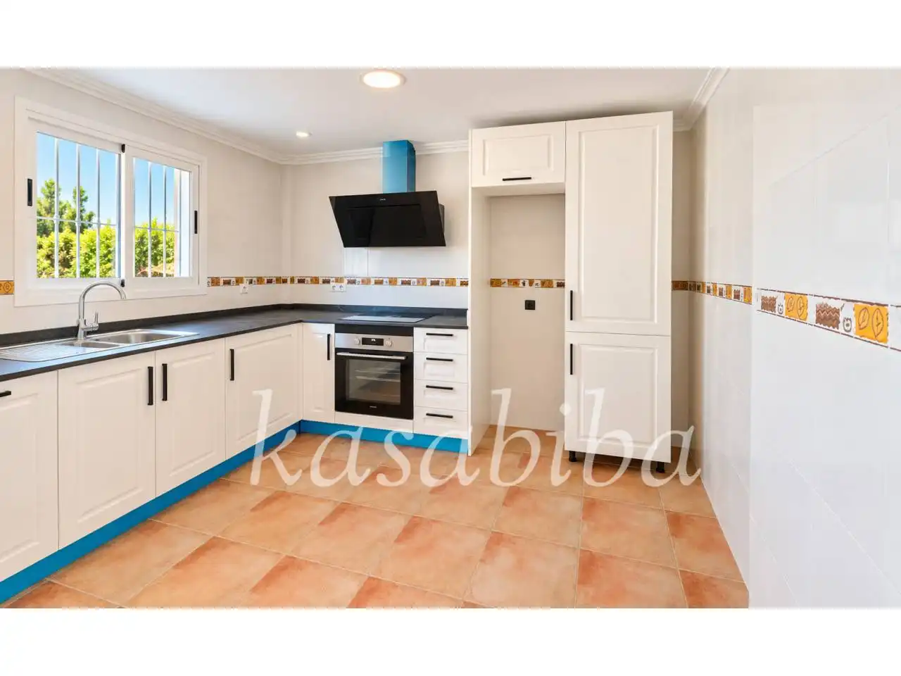 Cocina de Casa o chalet en venta en Chiva con Jardín privado, Terraza y Piscina