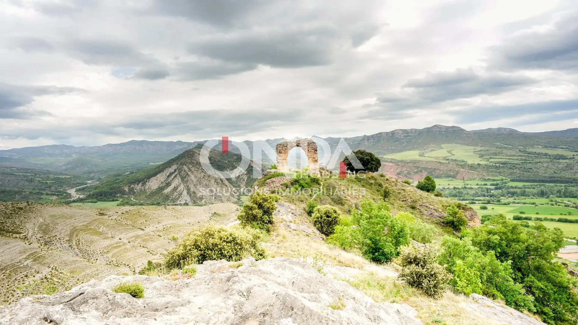 Country homes for sale in Arén