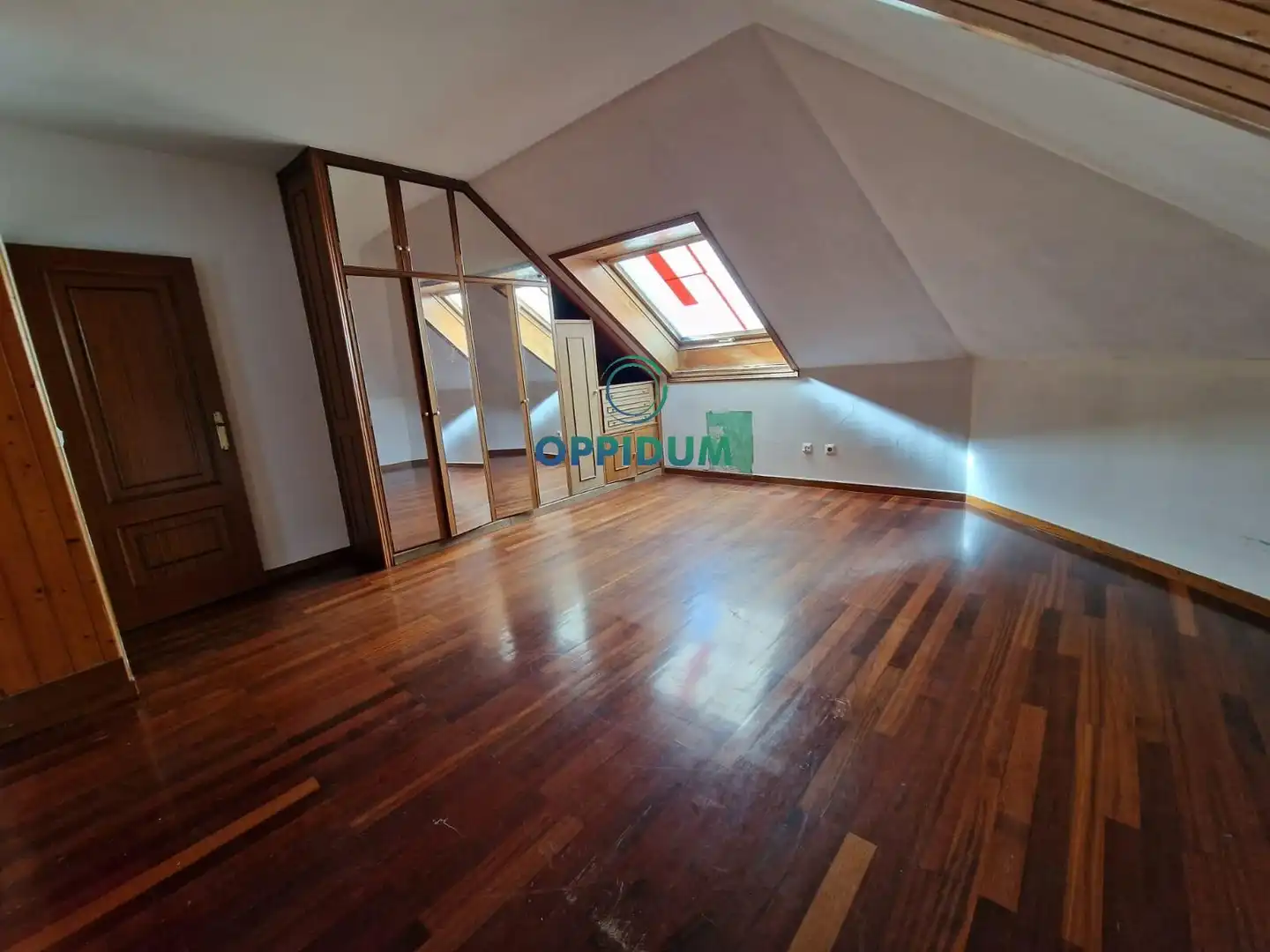 Habitación de Ático en venta en Melide