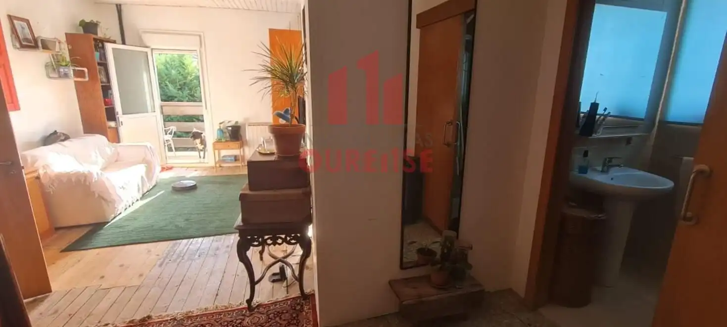 Houses for sale in Toén  with Balcony