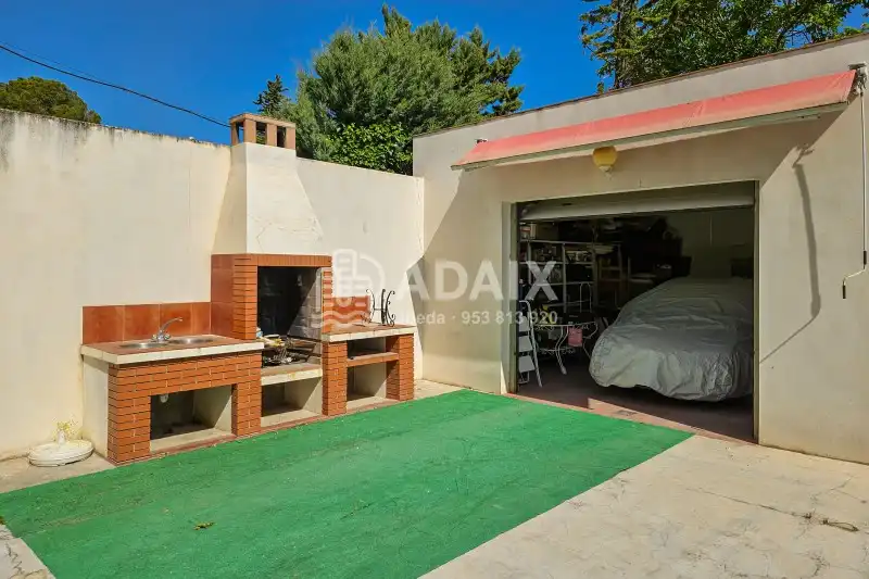 Garden of Houses for sale in Úbeda  with Air Conditioner, Heating and Terrace