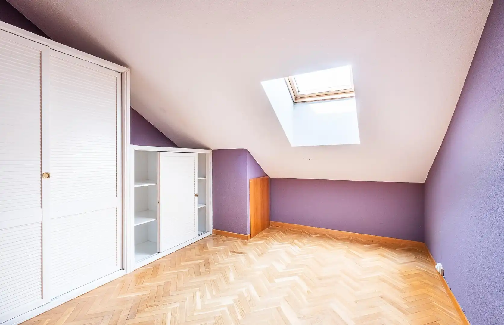 Bedroom of Duplexes for sale in El Escorial  with Heating, Private garden and Parquet flooring