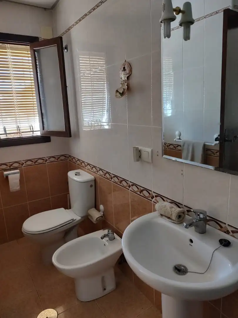 Bany de Casa o xalet en venda en Cartagena amb Jardí privat, Terrassa i Moblat