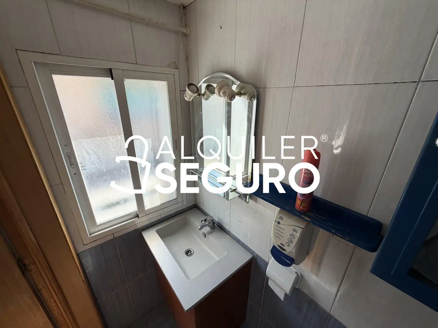 Flat for rent in Escaño, Centro