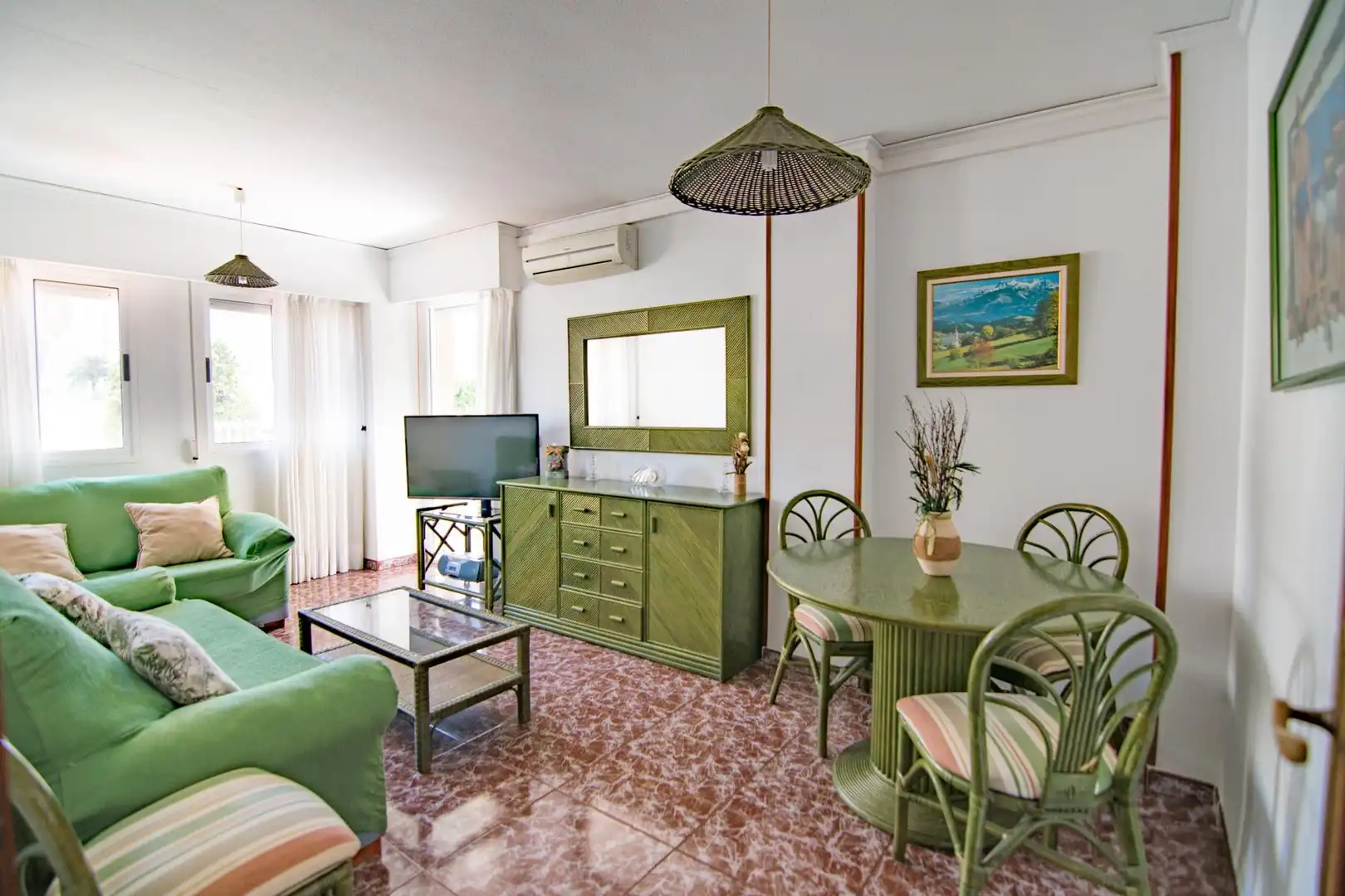 Wohnzimmer von Wohnungen zum Verkauf in Gandia mit Klimaanlage, Privatgarten und Terrasse