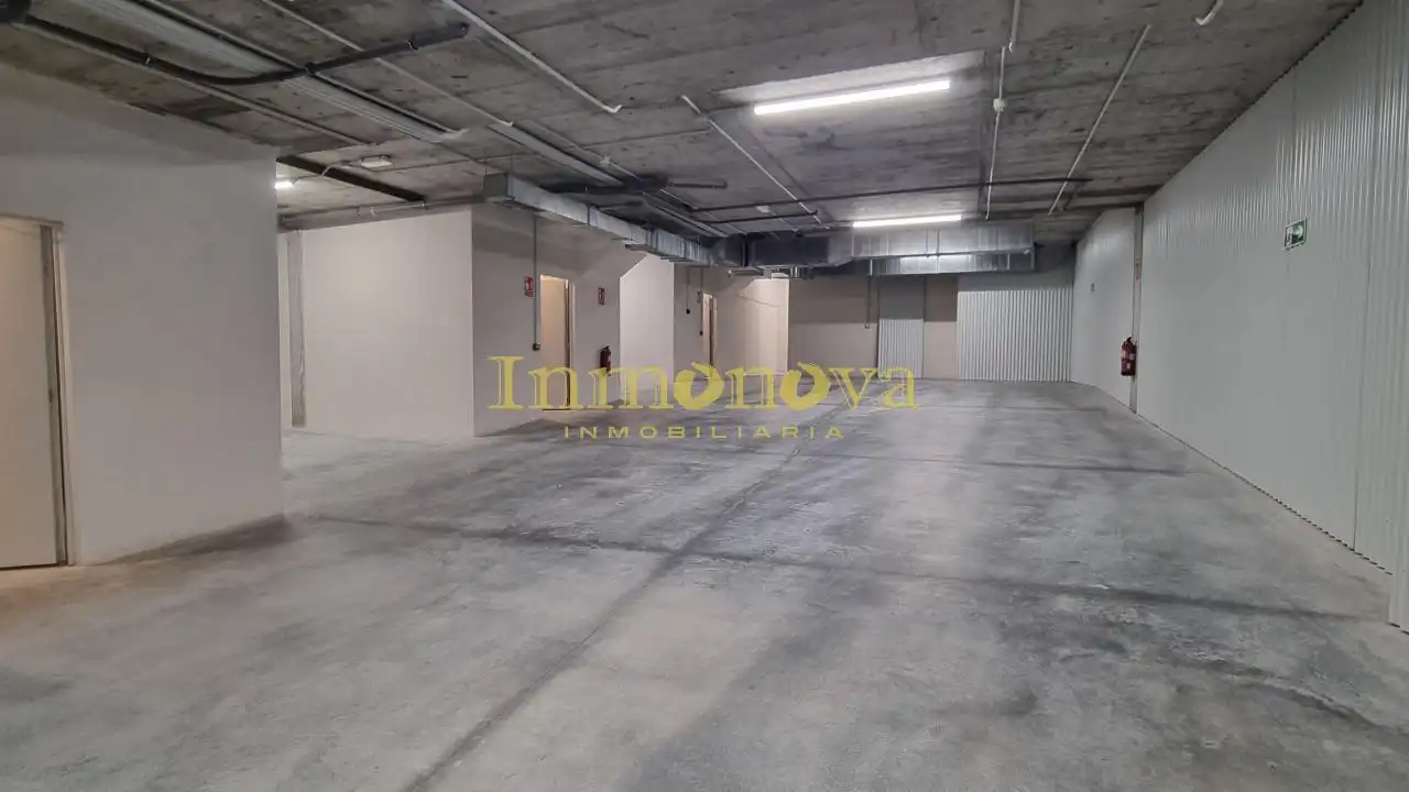 Casa adosada en venta en Nigrán con Calefacción, Jardín privado y Terraza