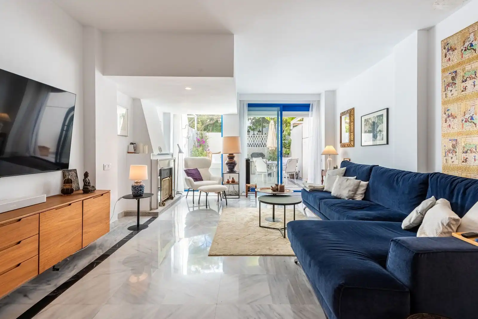 Sala de estar de Dúplex en venta en Marbella con Aire acondicionado, Terraza y Piscina