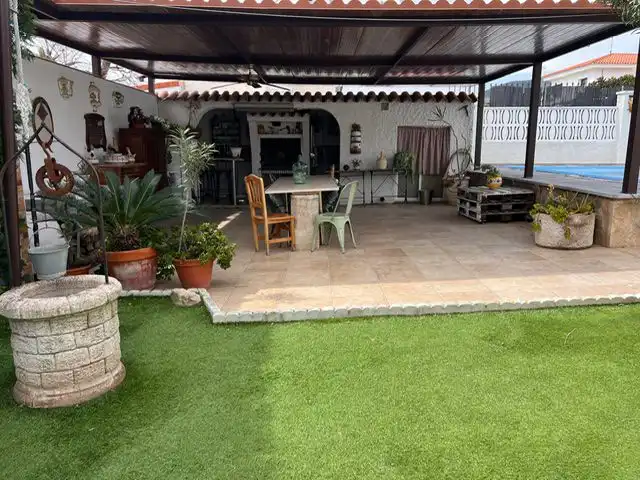 Villa mit Terrasse zum Verkauf in Alcanar