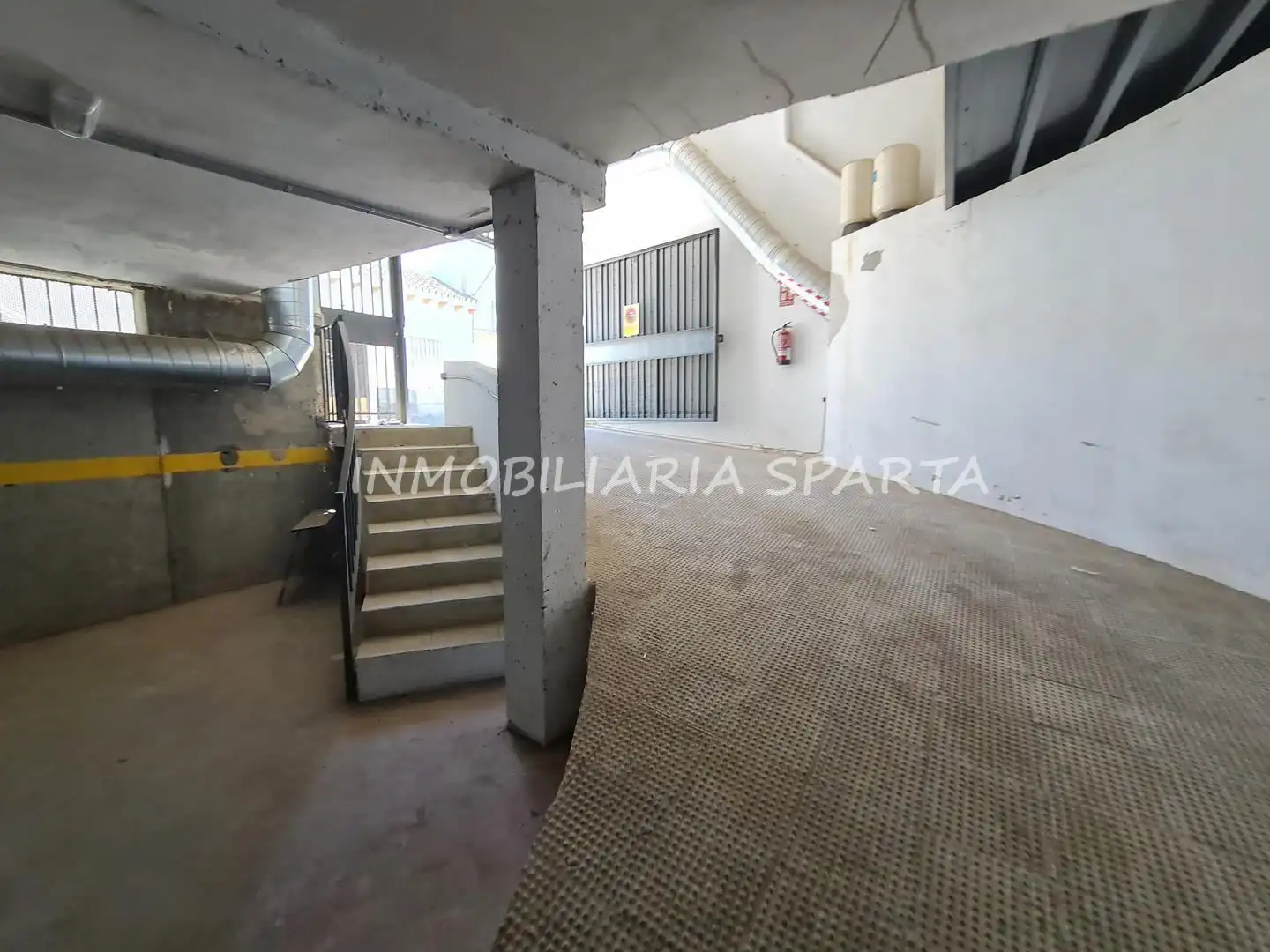 Garaje en venta en Sanlúcar la Mayor