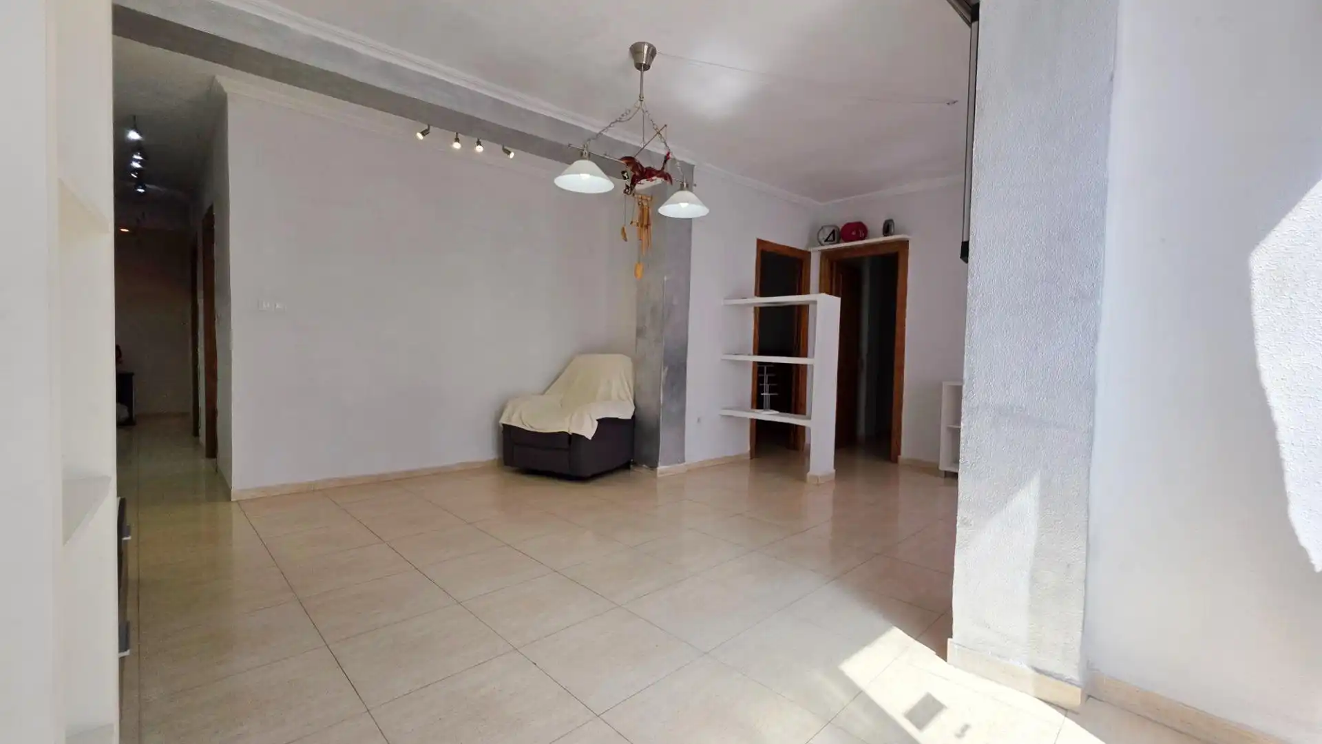 Wohnung zur Miete in Calle monforte del cid, Carolinas Altas