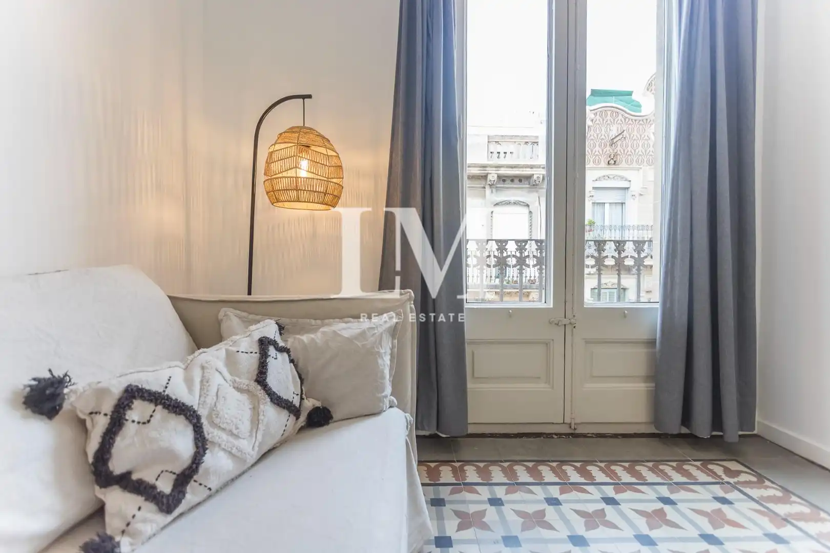 Dormitori de Apartament de lloguer en Barcelona amb Aire condicionat, Calefacció i Moblat