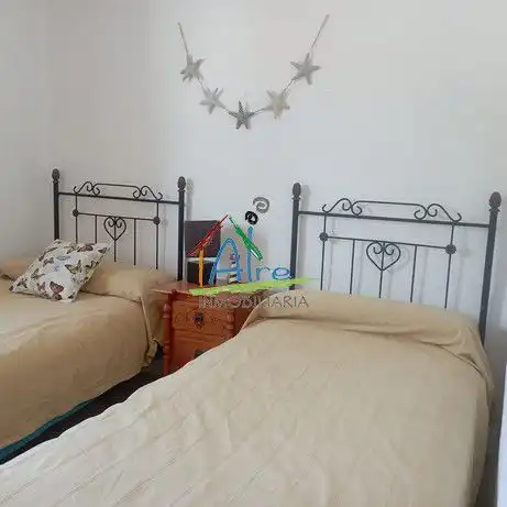 Schlafzimmer von Einfamilien-Reihenhaus zur Miete in Almonte mit Klimaanlage und Terrasse