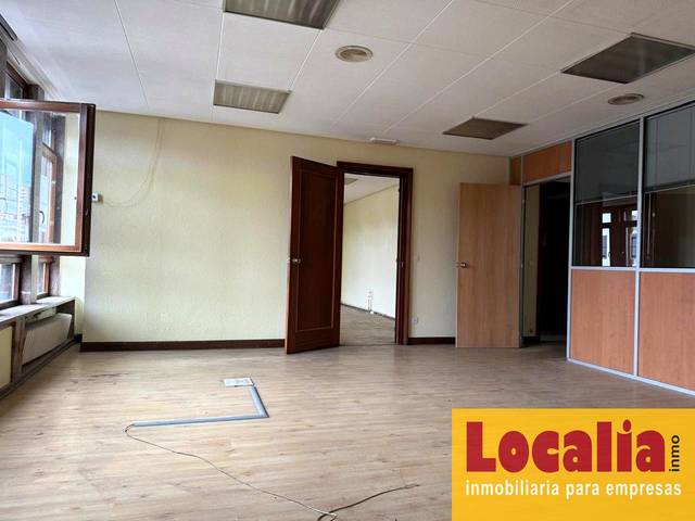 Local comercial en Alquiler en Castilla - Hermida