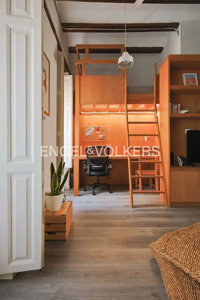 Flat for rent in Valencia  with Air Conditioner, Heating and Parquet flooring