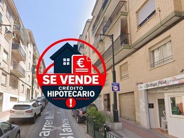 Pis amb ascensor en venda a Centre - Zona Alta