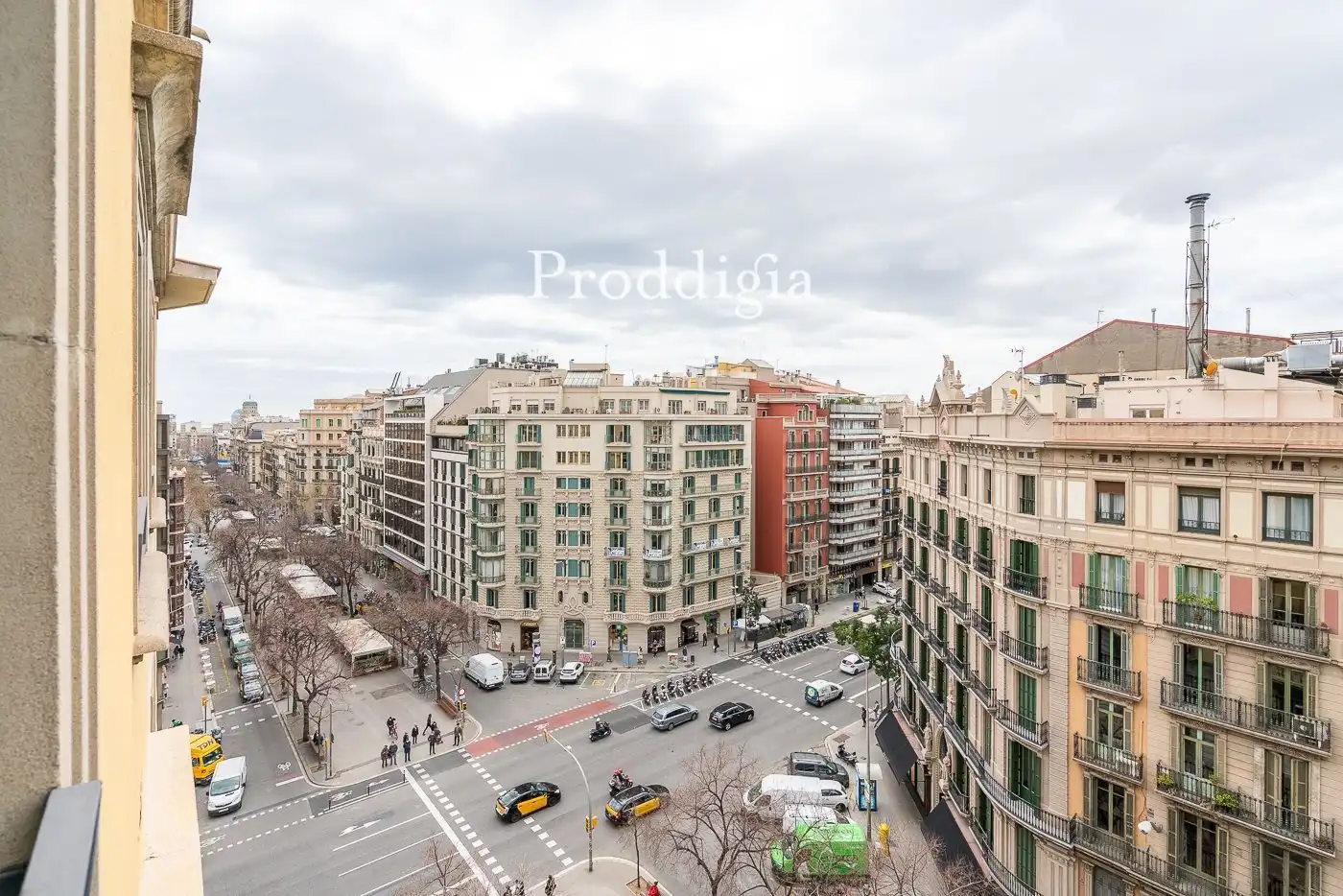 Exterior view of Office for rent in Barcelona  with Air Conditioner and Heating