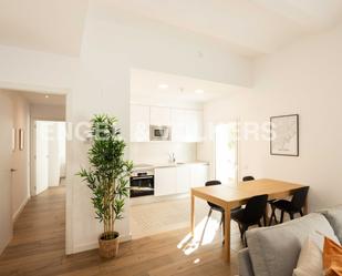 Living room of Apartment to rent in  Barcelona Capital  with Air Conditioner, Heating and Parquet flooring