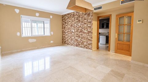 Foto 2 de Casa adosada en venta en Rinconada, La Rinconada