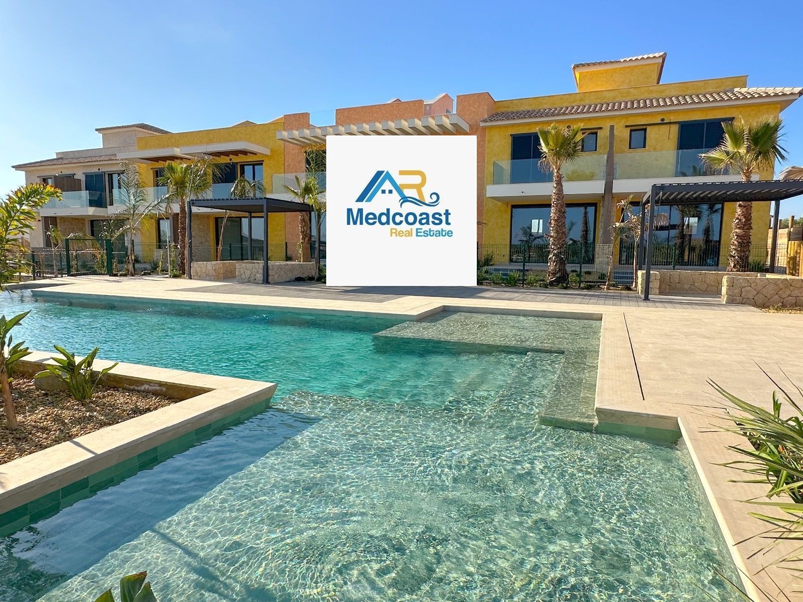 Außenansicht von Maisonette zum Verkauf in Cuevas del Almanzora mit Klimaanlage, Privatgarten und Terrasse