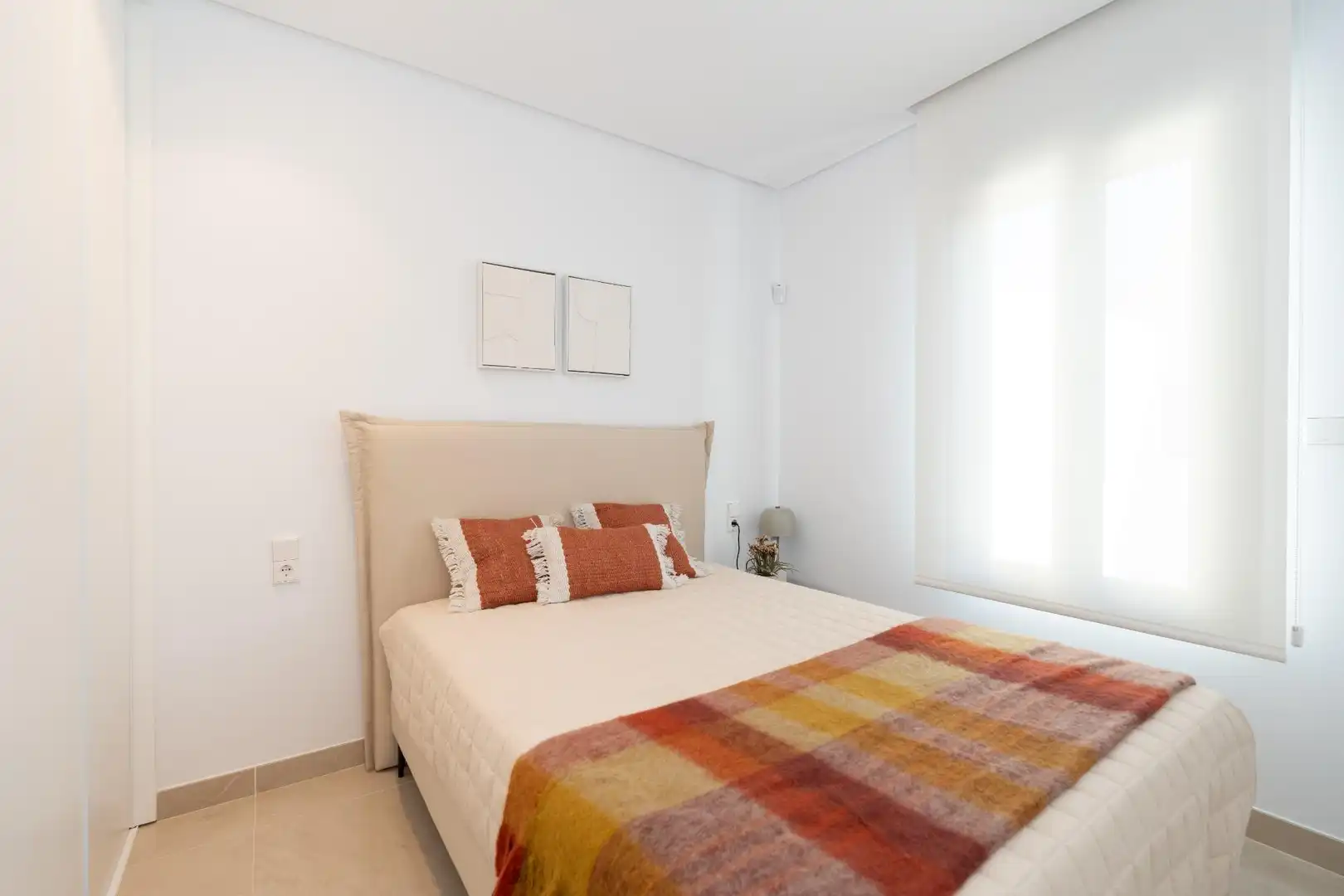 Habitación de Casa adosada en venta en Santa Pola con Aire acondicionado, Jardín privado y Terraza