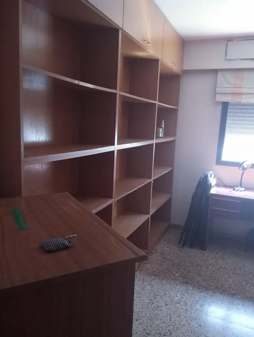 Habitación de Piso de alquiler en Valencia con Amueblado y Balcón