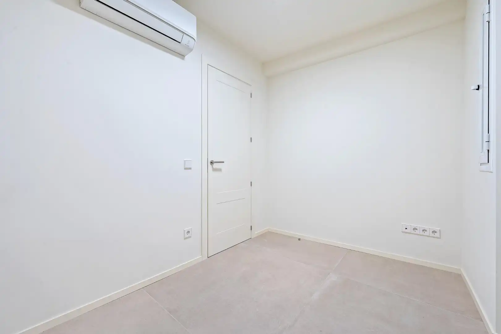 Wohnung zum Verkauf in Tarragona mit Abstellraum, Möbliert und Alarm
