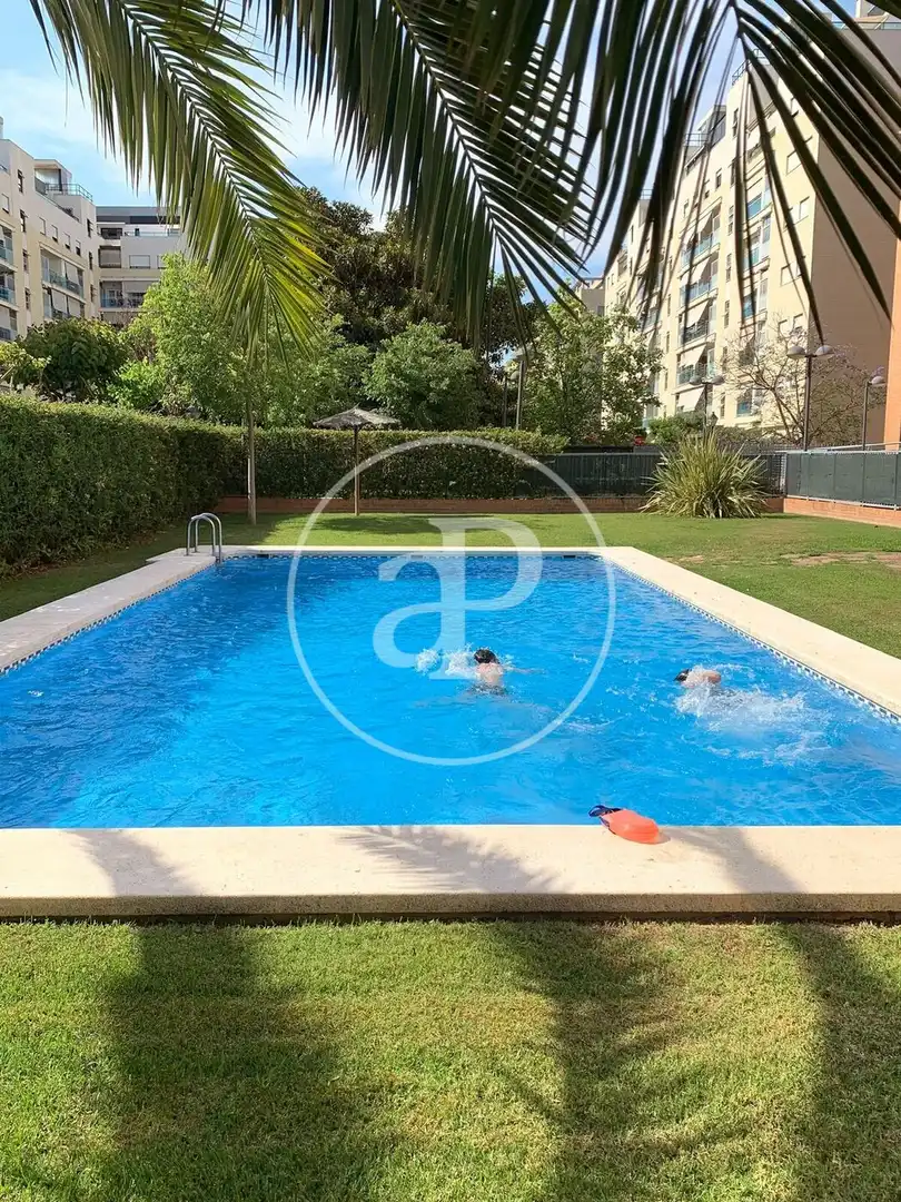 Schwimmbecken von Wohnung zur Miete in Valencia mit Klimaanlage, Heizung und Abstellraum