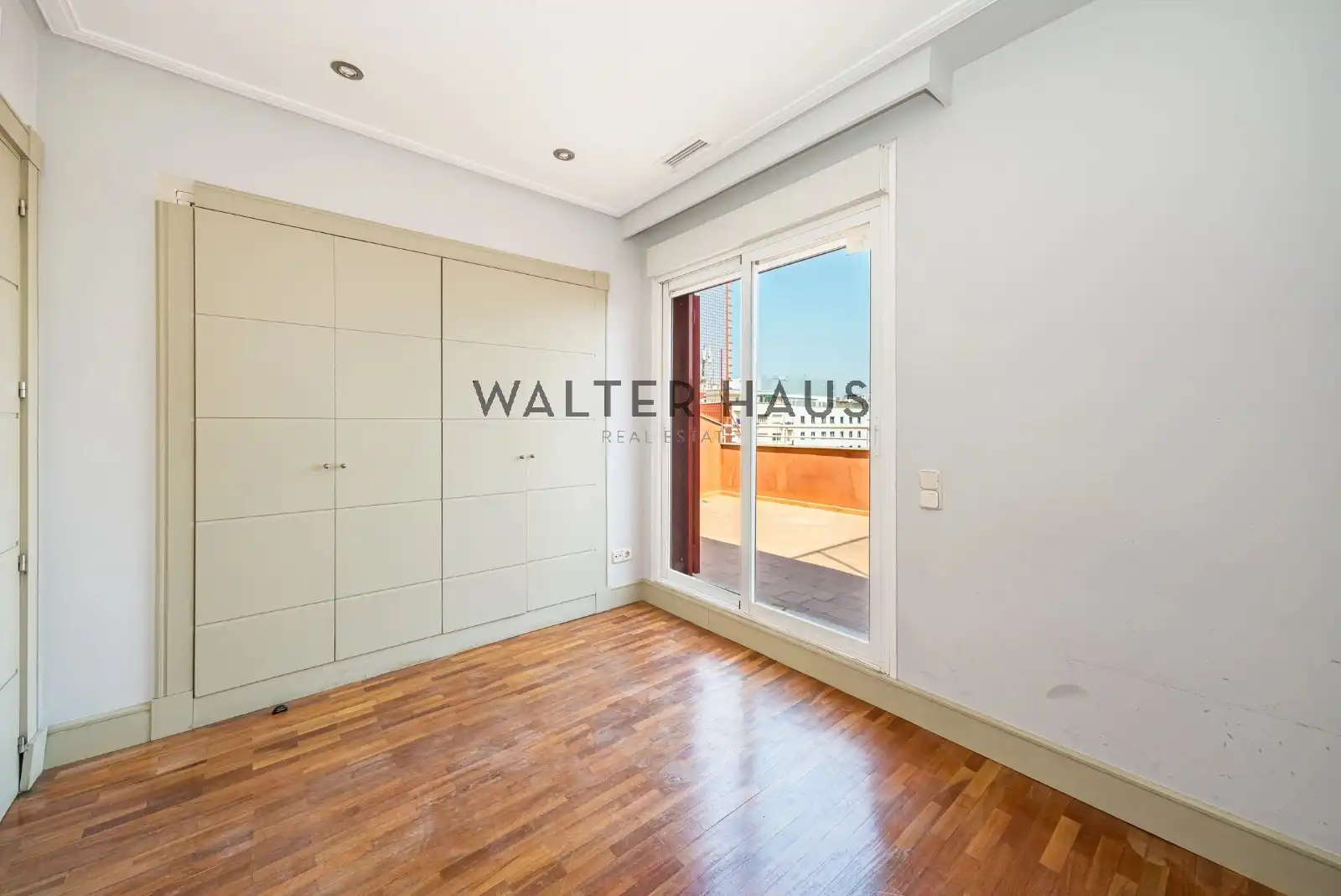 Penthouse with lift for sale in Calle del General Oráa, imagen 7