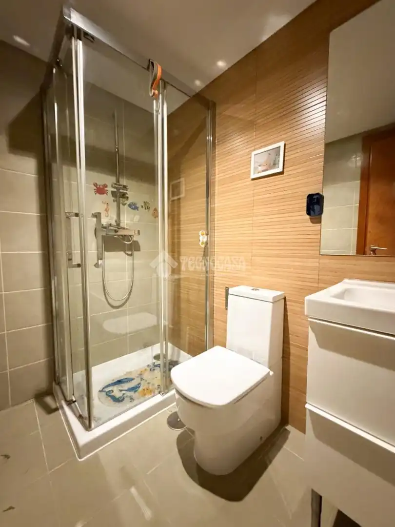 Baño de Ático en venta en Madrid con Aire acondicionado, Calefacción y Terraza