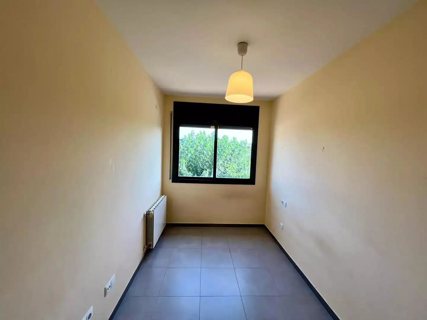 Bedroom of Duplexes for sale in Figueres  with Air Conditioner and Terrace
