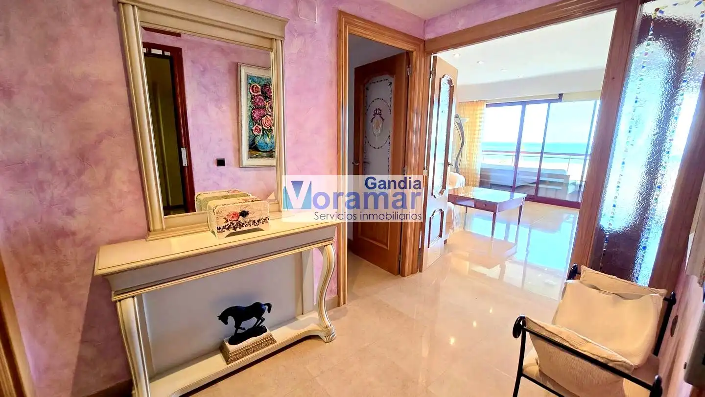 Apartament de lloguer en Gandia amb Aire condicionat, Terrassa i Moblat