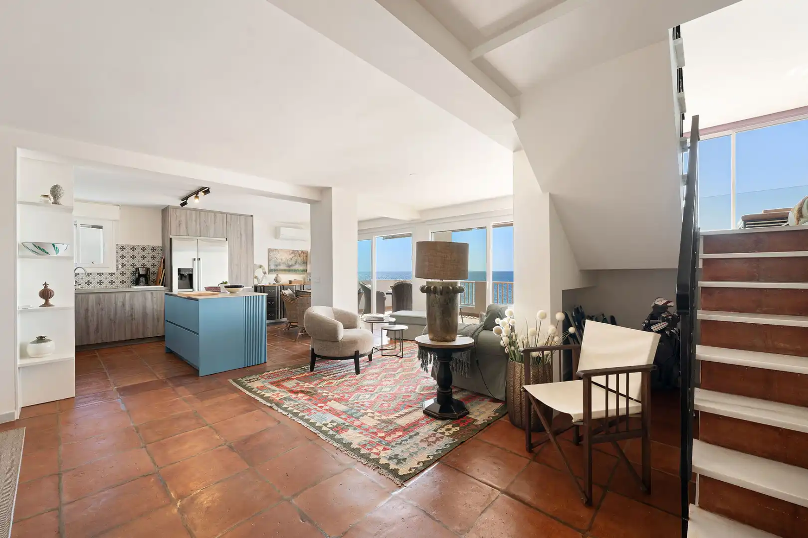 Sala de estar de Ático en venta en Estepona con Aire acondicionado, Terraza y Trastero