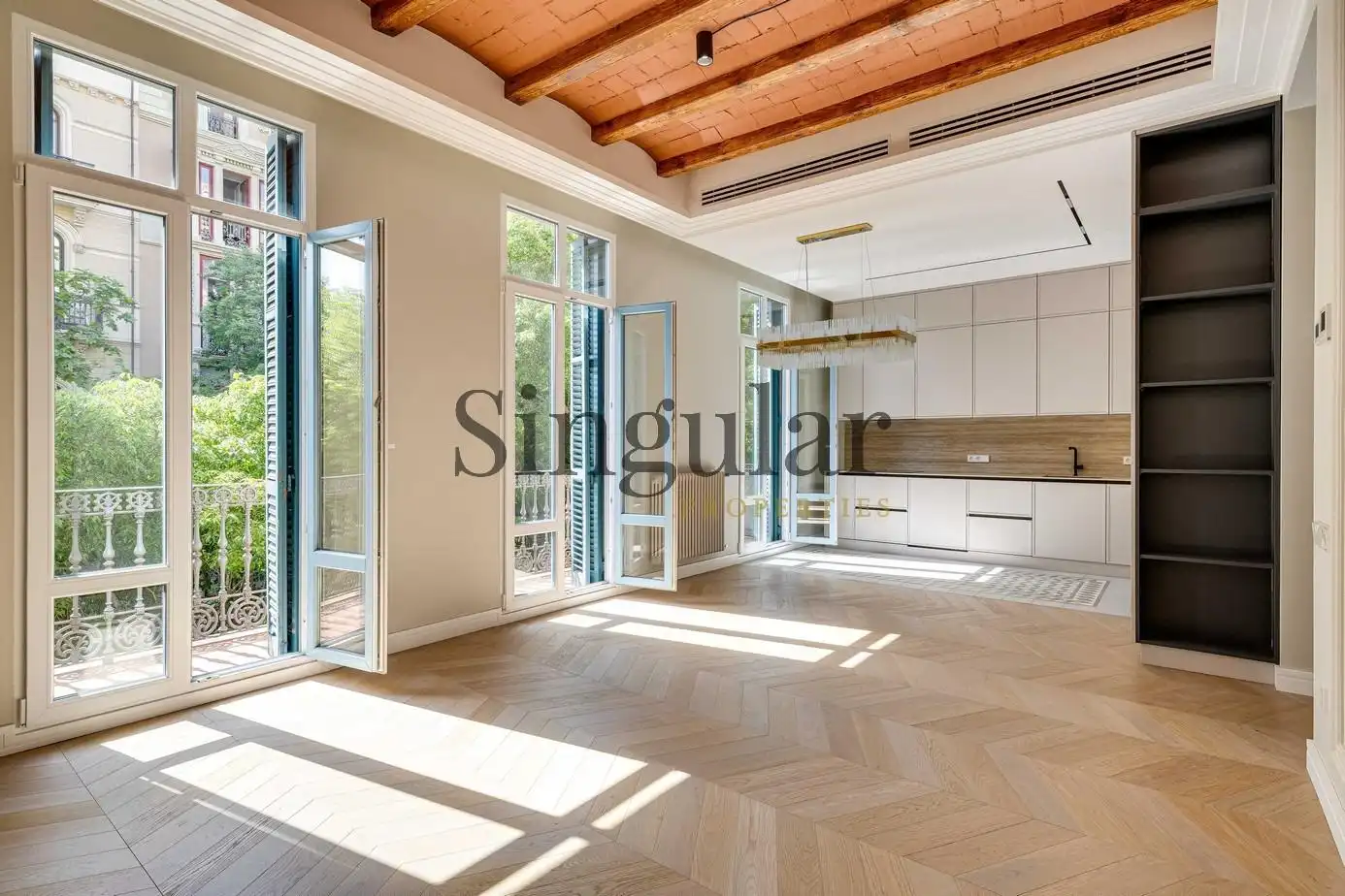 Piso con terraza en venta en Carrer de València, imagen 2